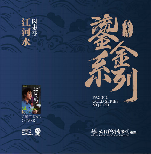 G奶美女洗澡裸奶爆乳
